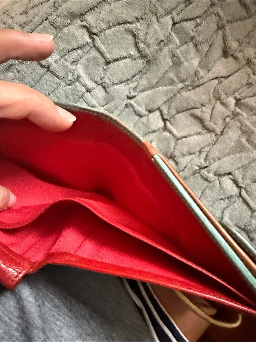 FOSSIL Colorblock Leather Wallet - Picture 8 of 9